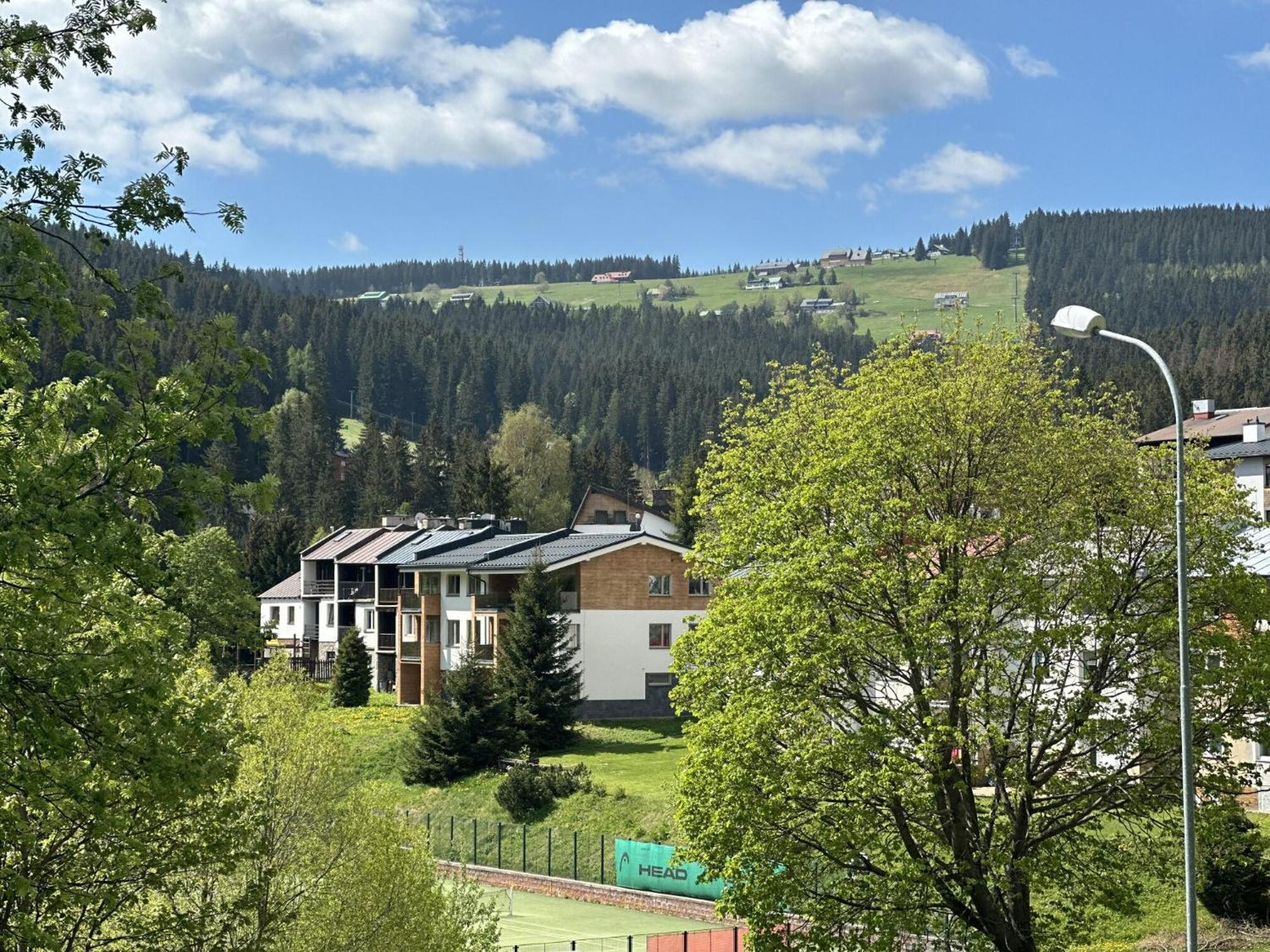 Apartman Oriens Pec Pod Snezkou Exterior foto